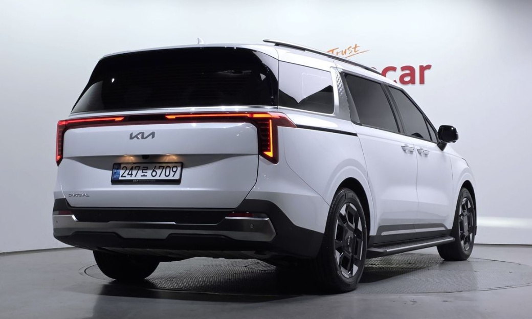 Kia Carnival 7-Seater Noblesse, 2025