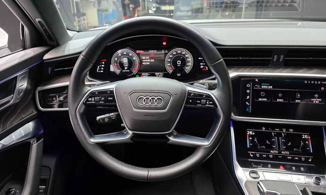 Audi A6 45 TFSI Quattro Premium, 2023