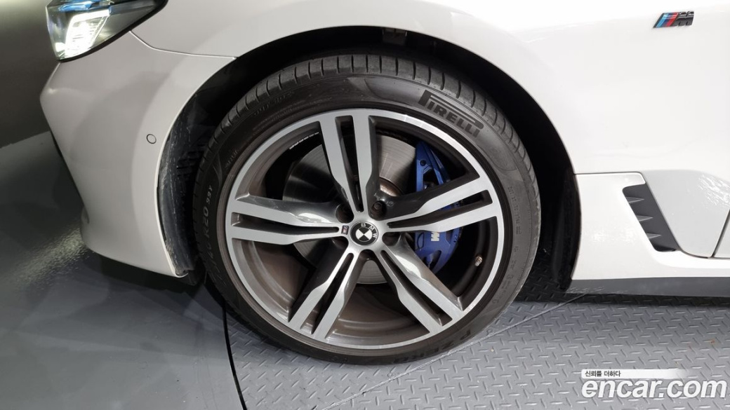 BMW Gran Turismo 640i xDrive M Sport, 2022