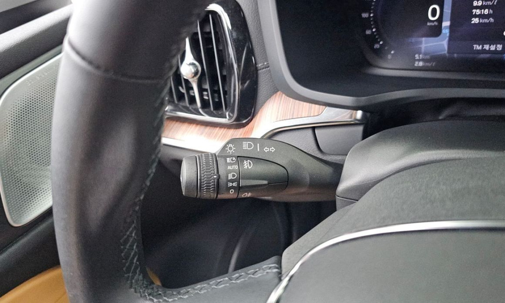 Volvo V60 B5 Ultimate AWD, 2024