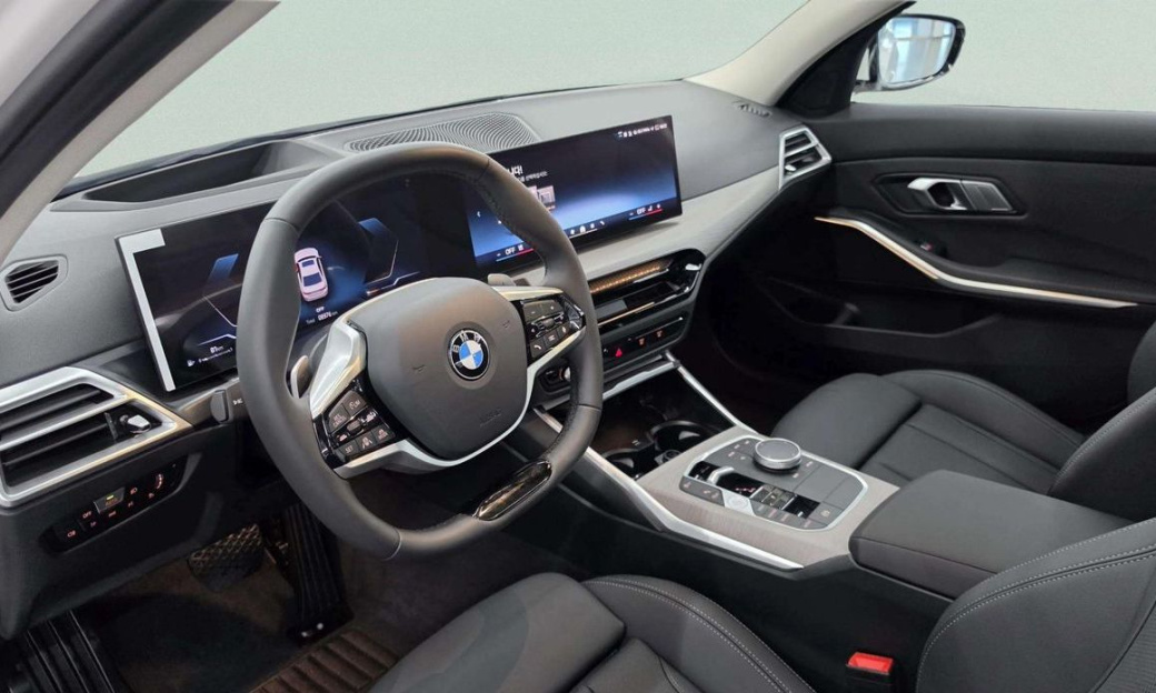 BMW 3-Series 320i, 2025
