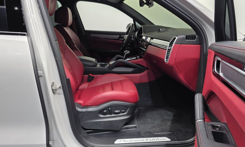 Porsche Cayenne 3.0 PLATINUM EDITION, 2023