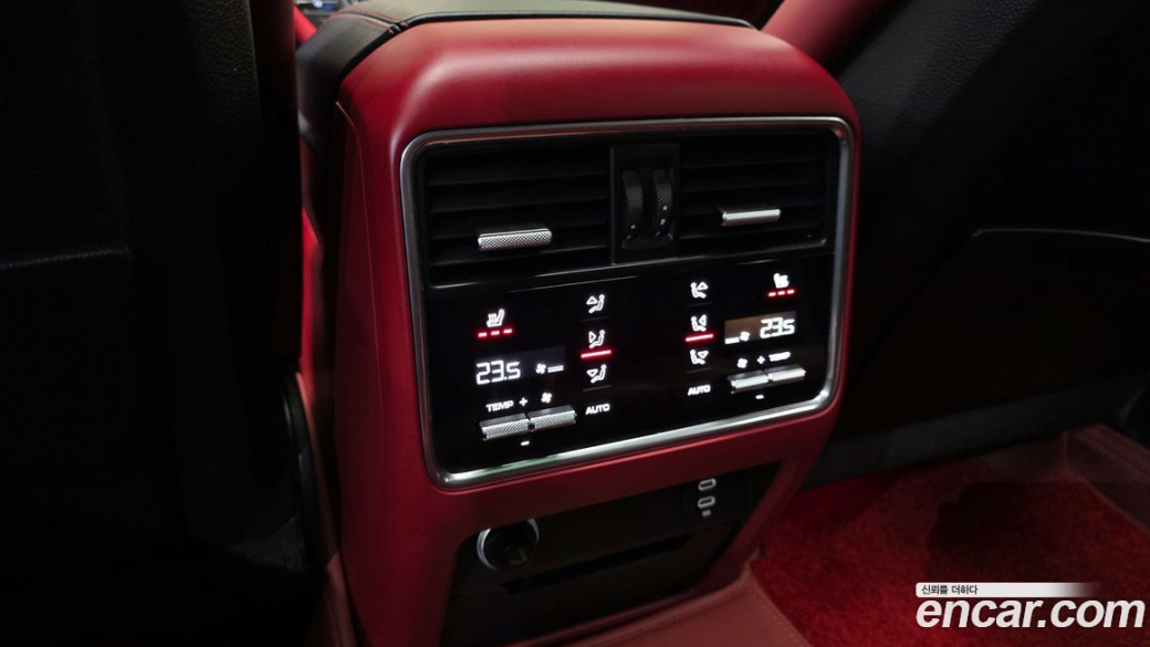 Porsche Cayenne 3.0 PLATINUM EDITION, 2023