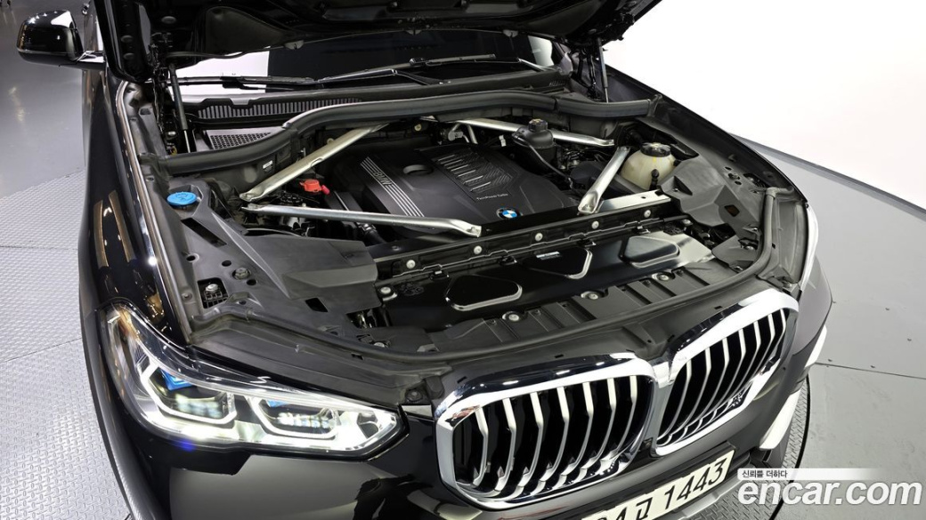 BMW X5 xDrive 40i xLine, 2023