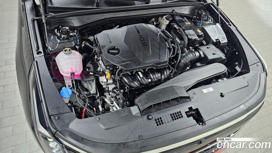 Kia K8 2.5 Gasoline 2WD, 2025