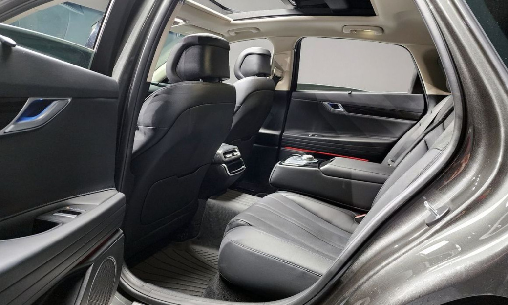 Genesis G80 Gasoline 2.5 Turbo 2WD, 2025