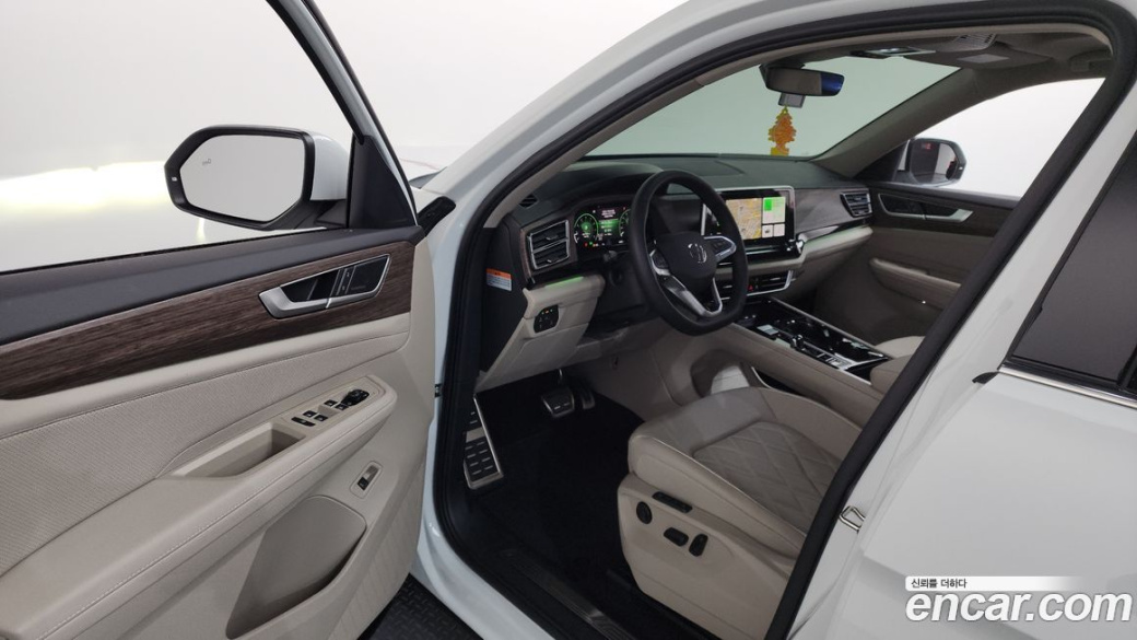 Volkswagen Atlas 2.0 TSI R-LINE 7-Seater, 2025