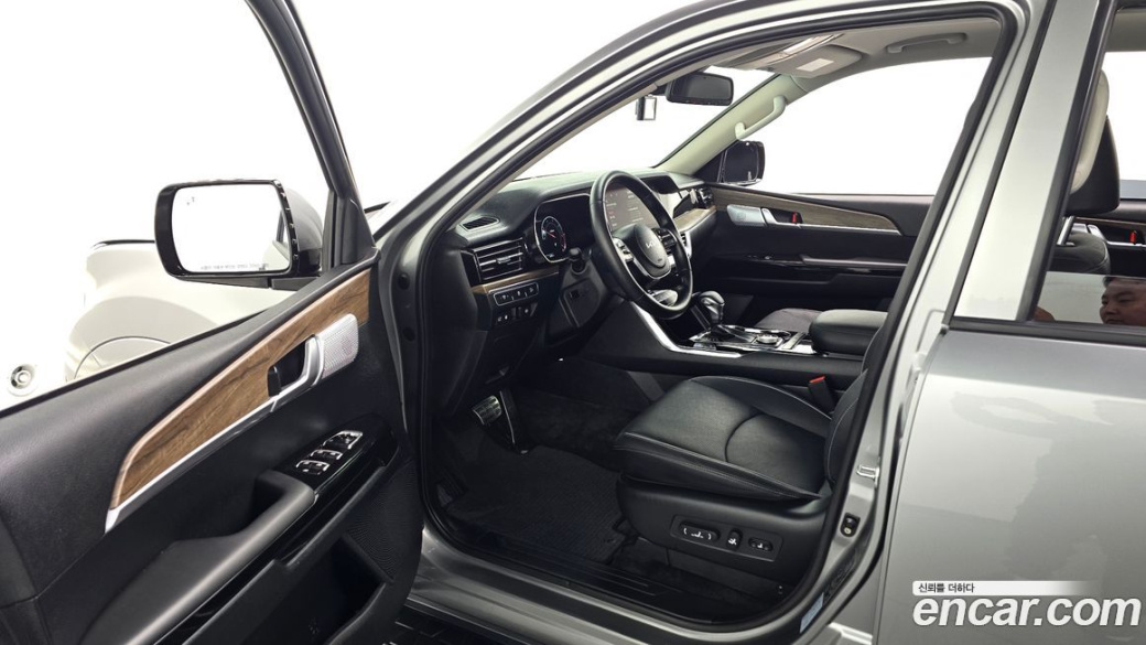 Kia Mohave Diesel 3.0 4WD 5-Seater, 2023