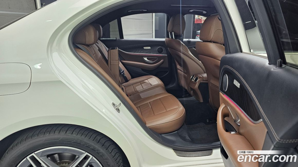 Mercedes-Benz E-Class E250 AMG Line, 2023