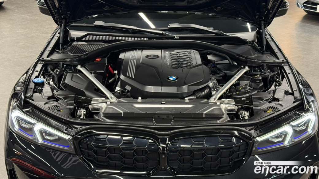 BMW 3-Series M340i Pro, 2024