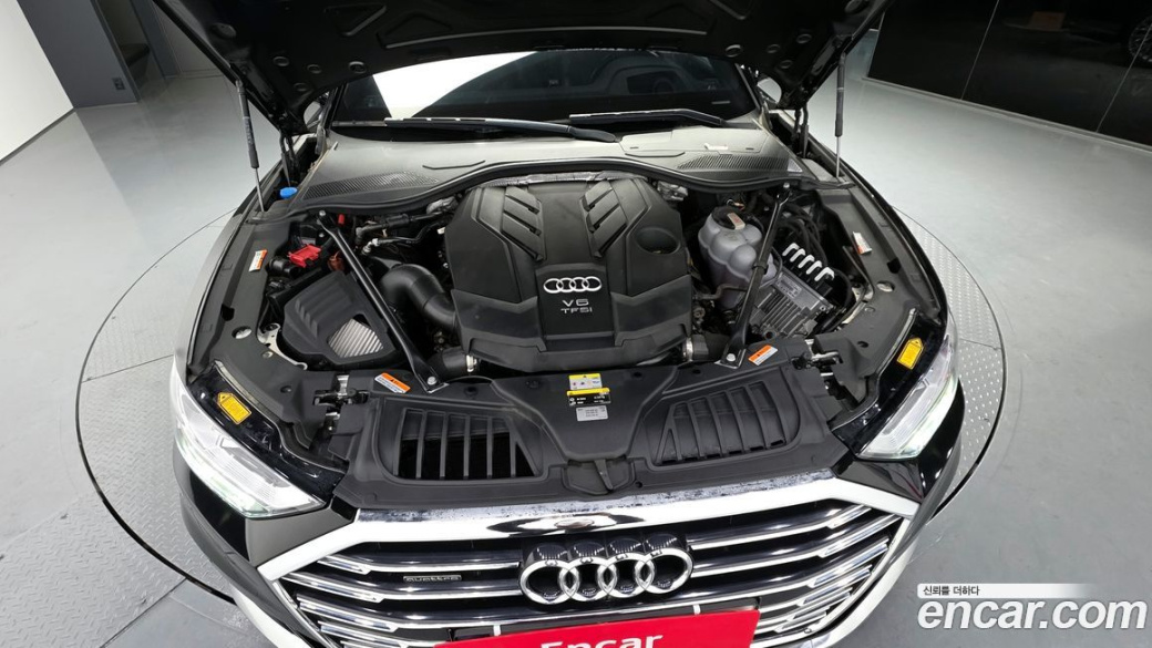 Audi A8 55 TFSI Quattro LWB, 2021