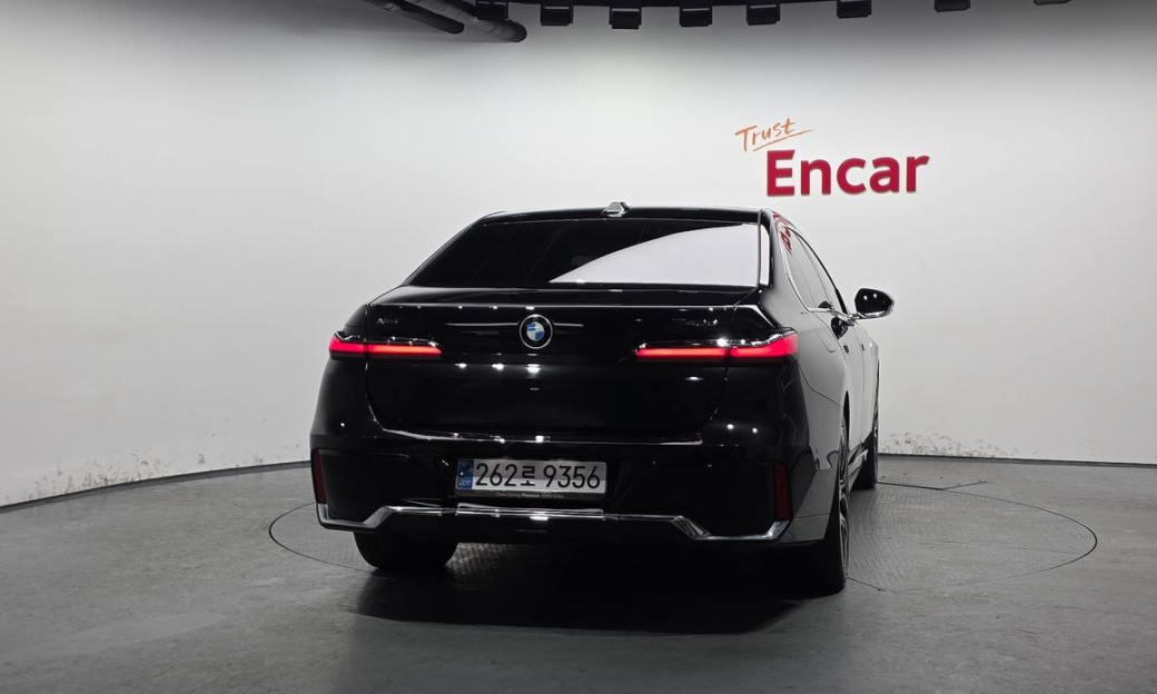 BMW 7-Series 740d xDrive M Sport, 2025