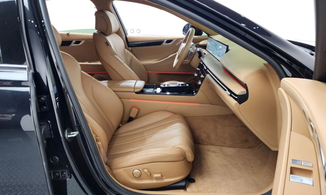 Genesis G80 Gasoline 2.5 Turbo AWD, 2025
