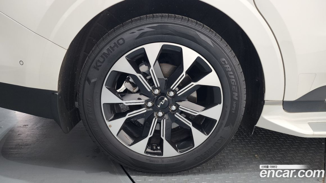Kia Carnival 7-Seater Signature, 2022