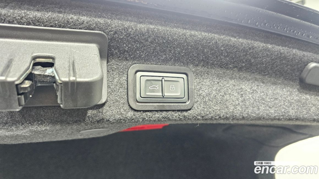 Audi A6 45 TFSI Quattro Premium, 2022