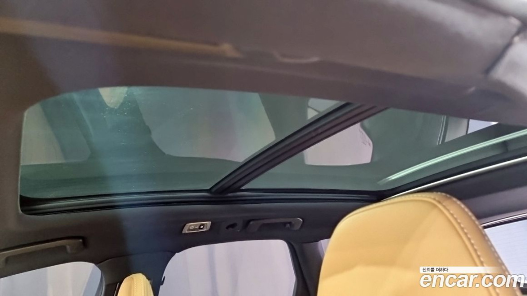 Volvo XC60 B5 Ultra Bright, 2025
