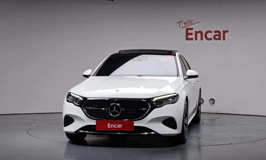 Mercedes-Benz E-Class E200 Avantgarde, 2024