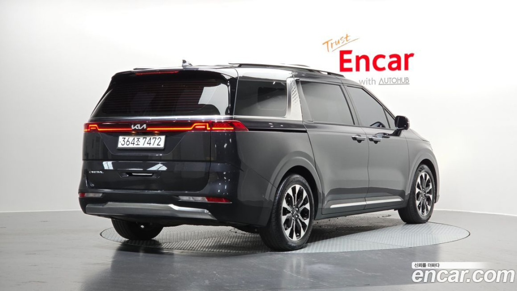 Kia Carnival 9-Seater Signature, 2023