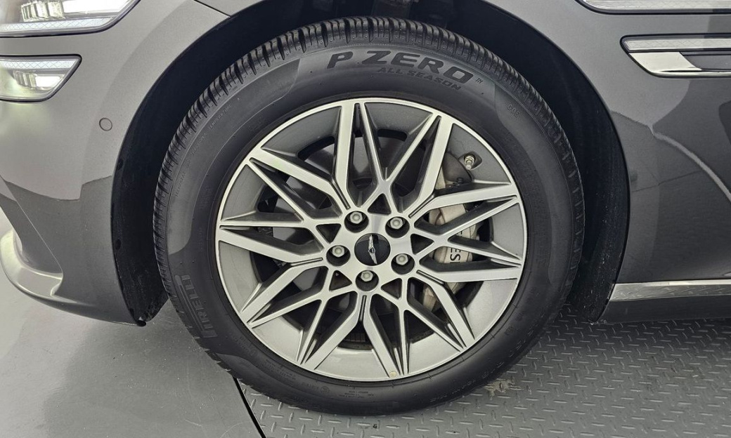 Genesis G80 Gasoline 2.5 Turbo AWD, 2025