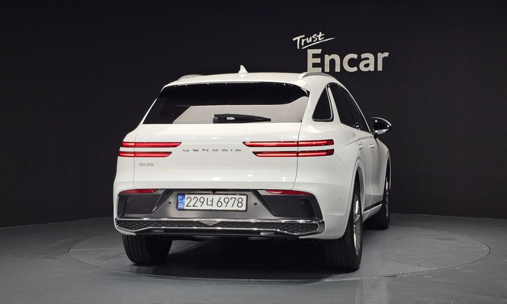 Genesis GV70 2.5T Gasoline 2WD, 2025