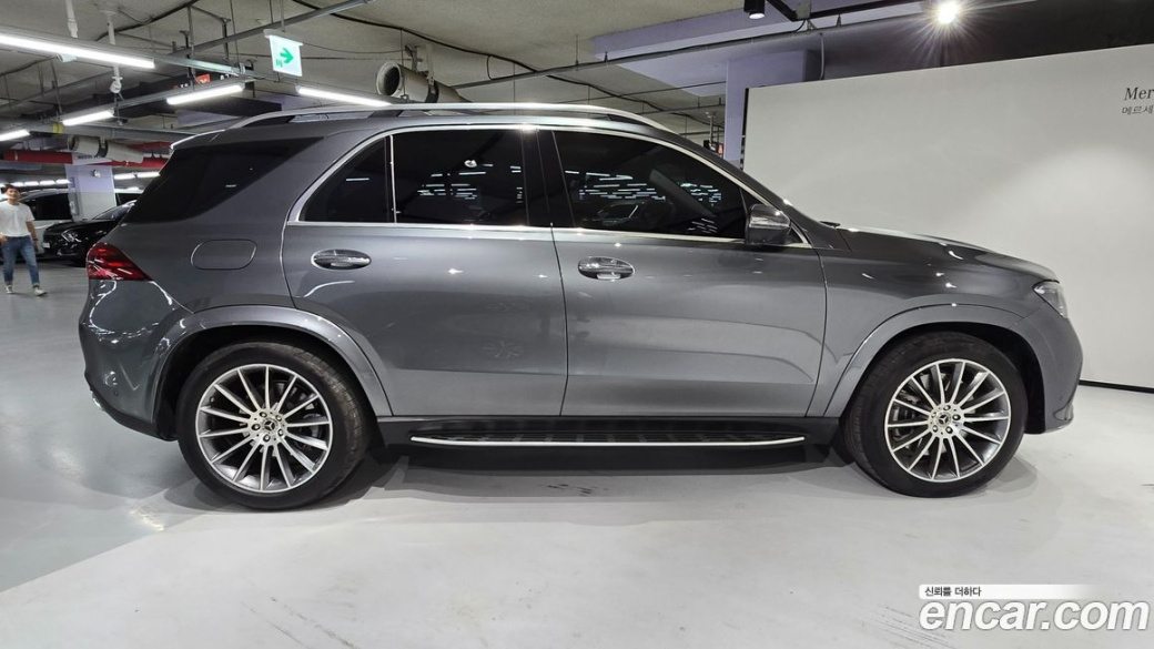 Mercedes-Benz GLE-Class GLE450 4MATIC, 2025