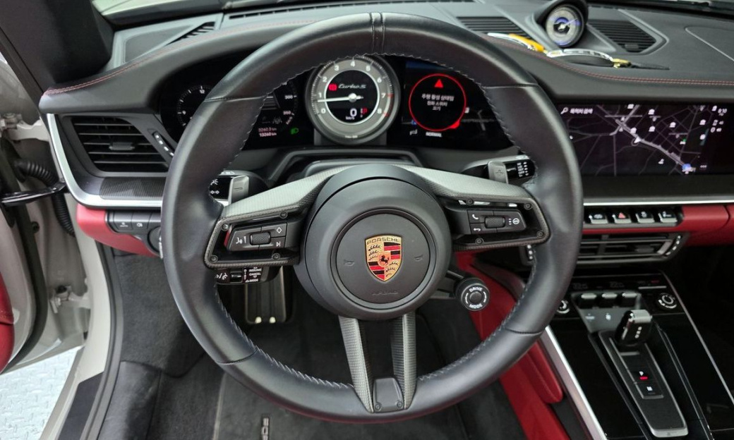 Porsche 911 Turbo S Cabriolet, 2024