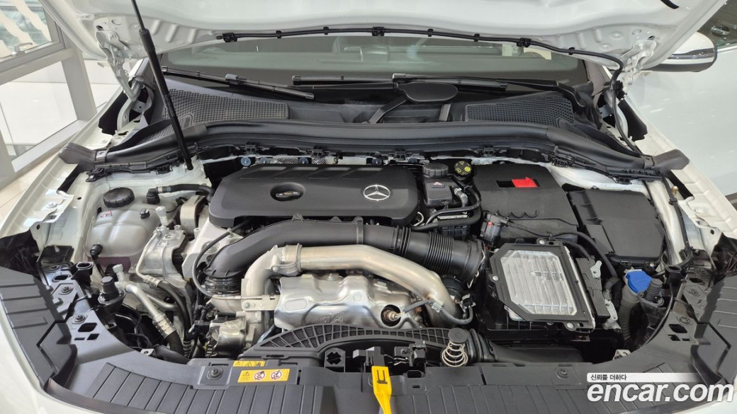 Mercedes-Benz GLA-Class GLA250 4MATIC, 2026