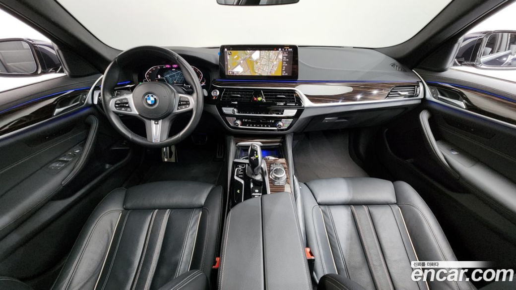 BMW 5-Series 520i M Sport, 2022