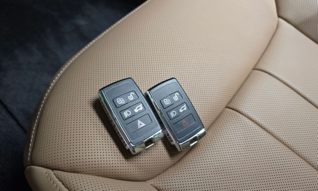 Land Rover Range Rover D350 Autobiography Long Wheel Base, 2024