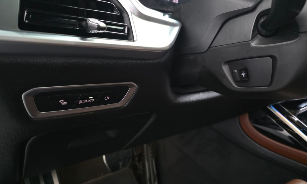 BMW X7 xDrive 40i M Sport 6STR, 2024