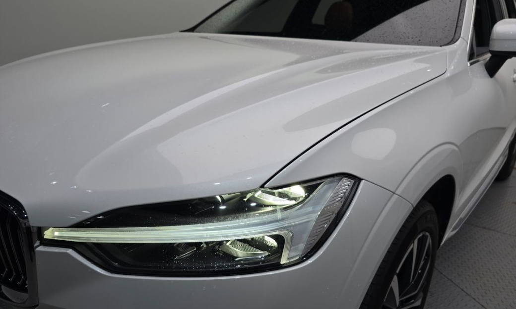 Volvo XC60 B6 Ultimate Bright, 2024