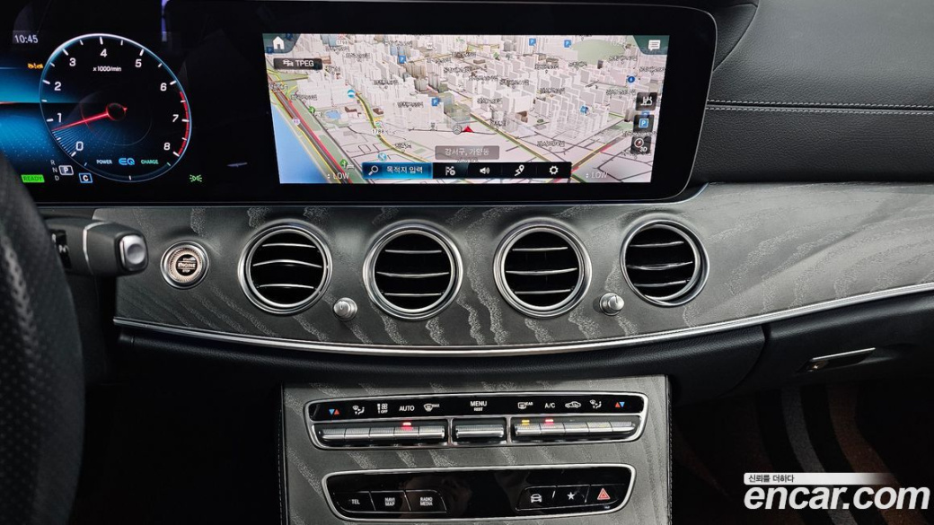 Mercedes-Benz E-Class E350 4MATIC AMG Line, 2023