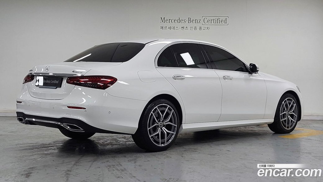 Mercedes-Benz E-Class E220d 4MATIC AMG Line, 2023