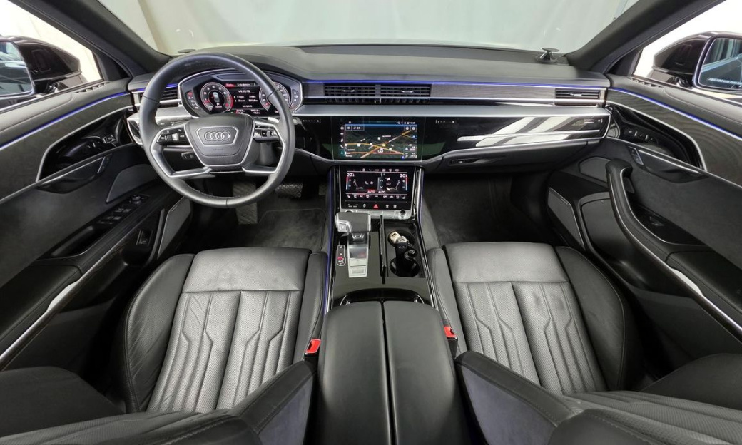 Audi A8 55 TFSI Quattro Premium LWB, 2023