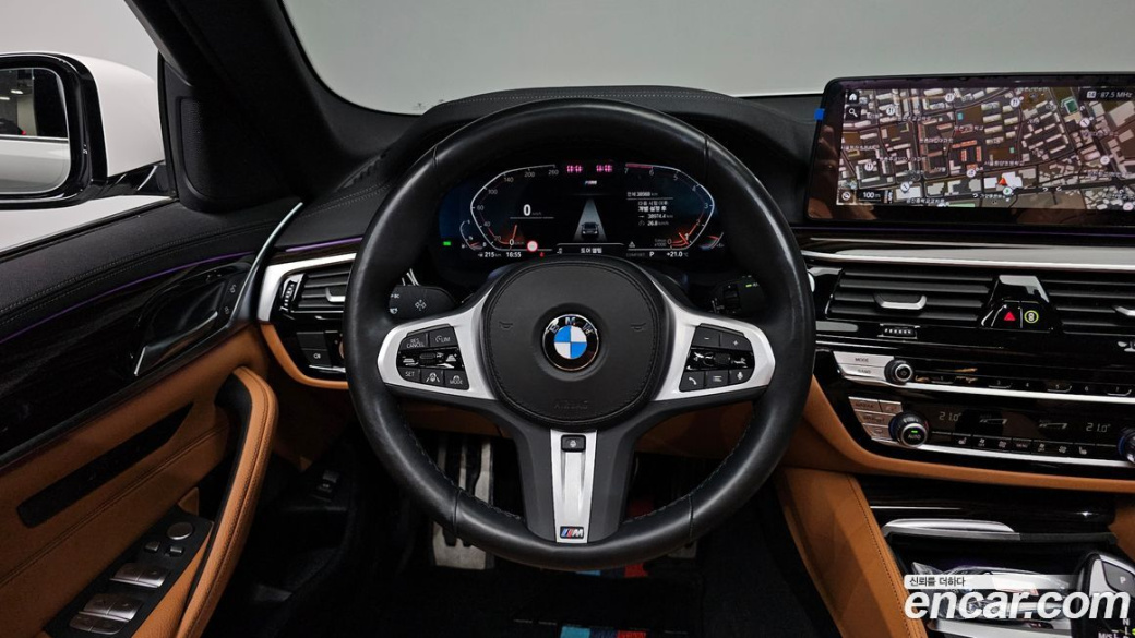 BMW 5-Series 520i M Sport, 2022