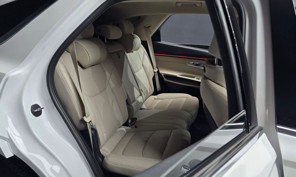 Genesis GV70 2.5T Gasoline 2WD, 2025