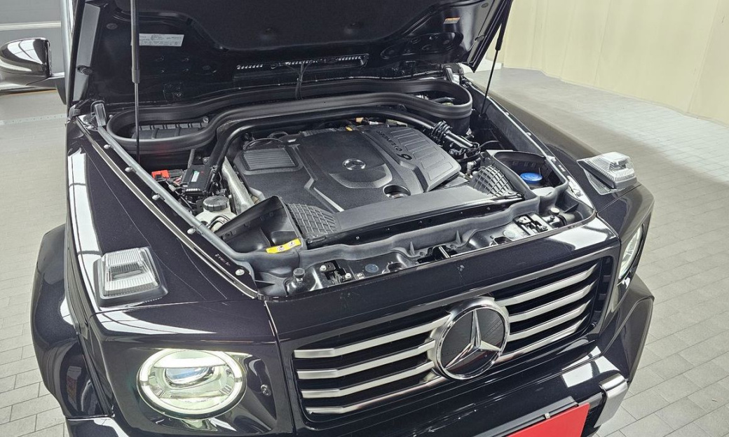 Mercedes-Benz G-Class G450d, 2025