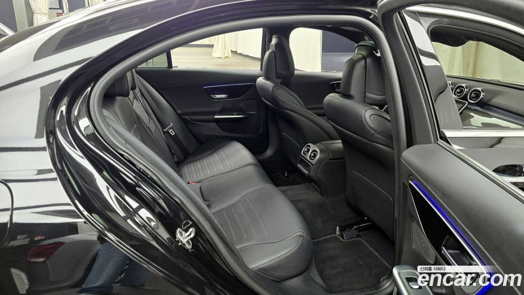 Mercedes-Benz C-Class C200 AMG Line, 2024