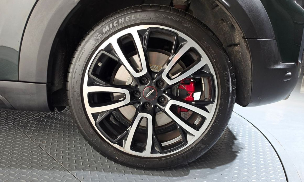 Mini Countryman JCW Launch Pack, 2023