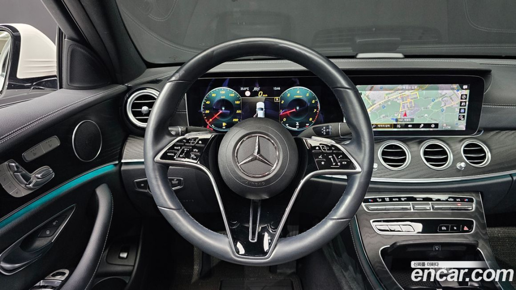 Mercedes-Benz E-Class E250 AMG Line, 2023