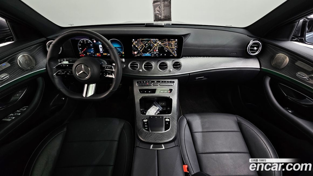 Mercedes-Benz E-Class E350 4MATIC AMG Line, 2022