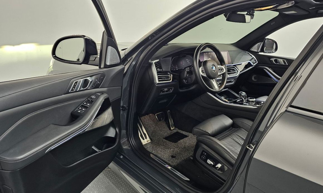 BMW X5 xDrive 40d M Sport, 2022
