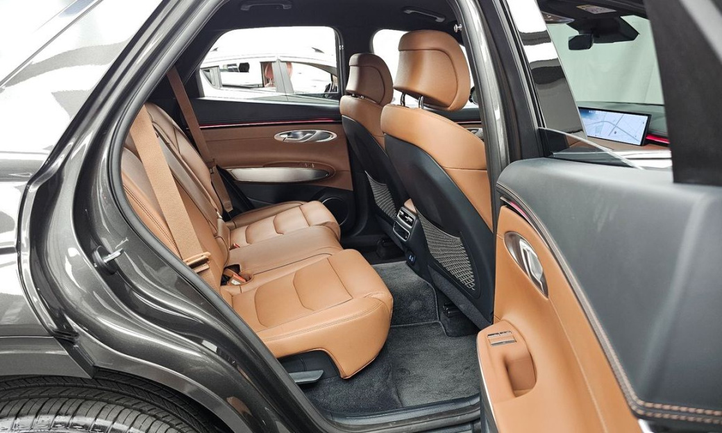 Genesis GV70 2.5T Gasoline AWD, 2026