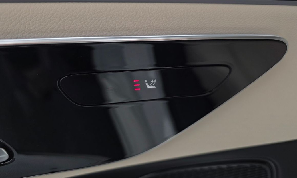 Mercedes-Benz E-Class E200 Avantgarde, 2025