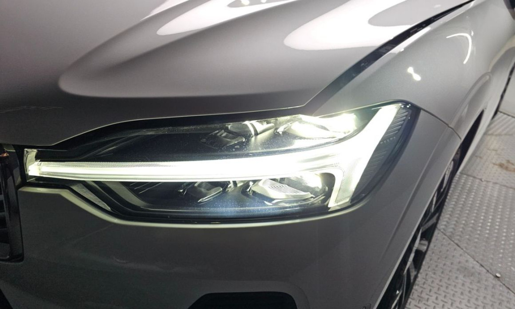 Volvo XC60 B5 Ultra Bright Air Sus, 2026