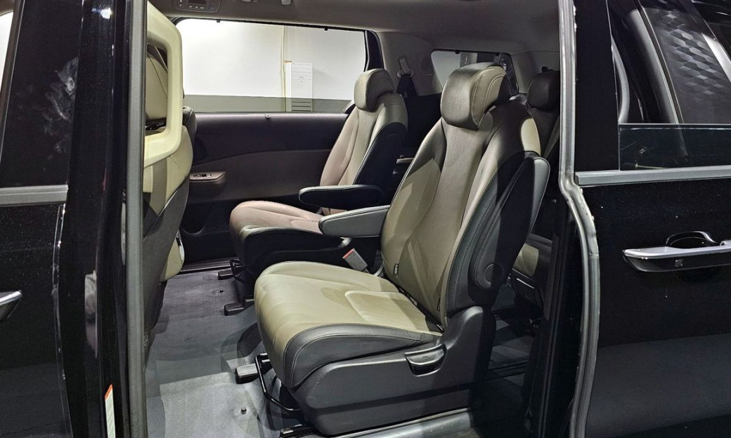 Kia Carnival 9-Seater Noblesse, 2025
