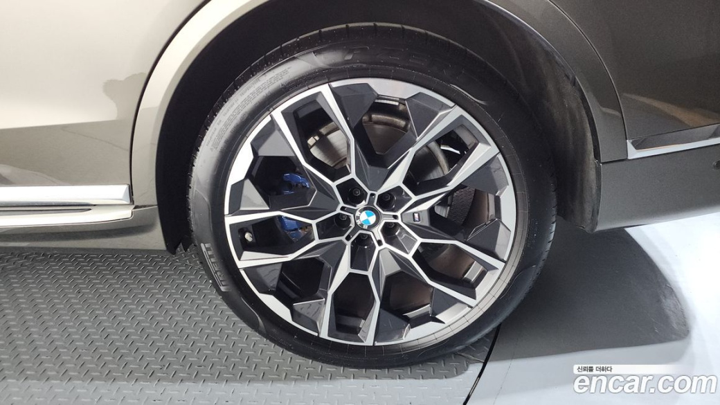 BMW X7 xDrive 40i M Sport 6STR, 2025