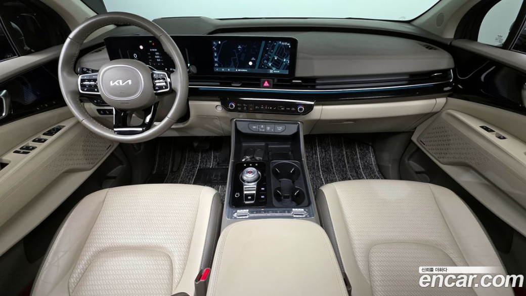 Kia Carnival 9-Seater Gravity, 2025