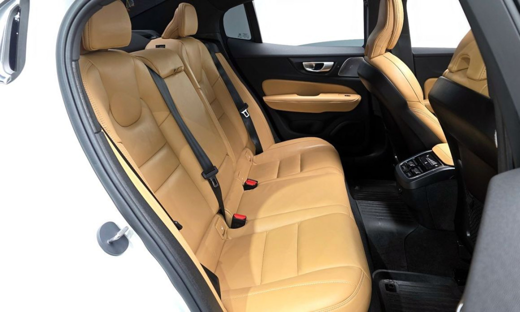 Volvo S60 B5 Ultra Bright, 2025