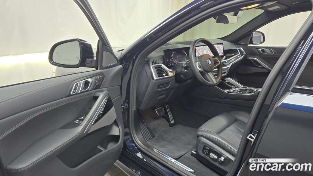 BMW X6 xDrive40i M Sport, 2025